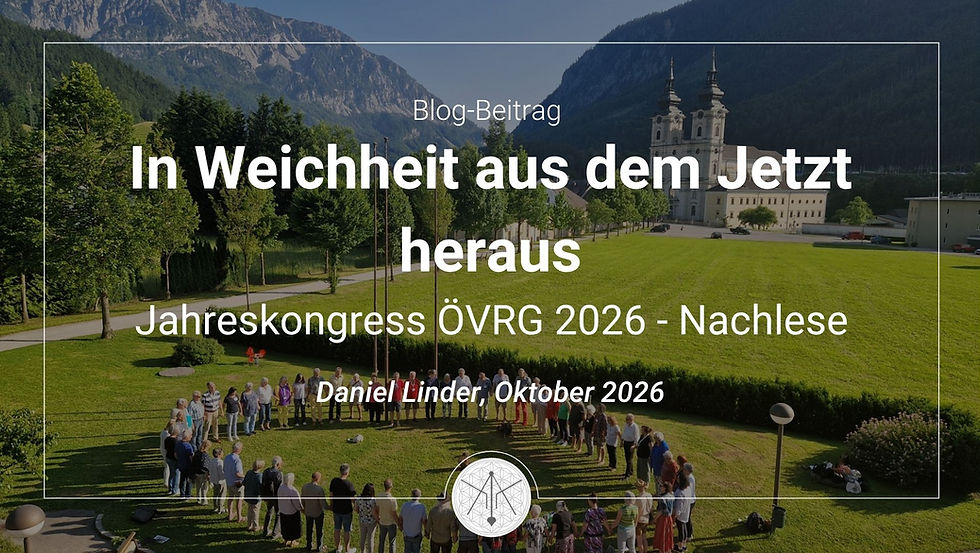 Kreis aus Menschen vor der Kirche in Spital am Pyhrn