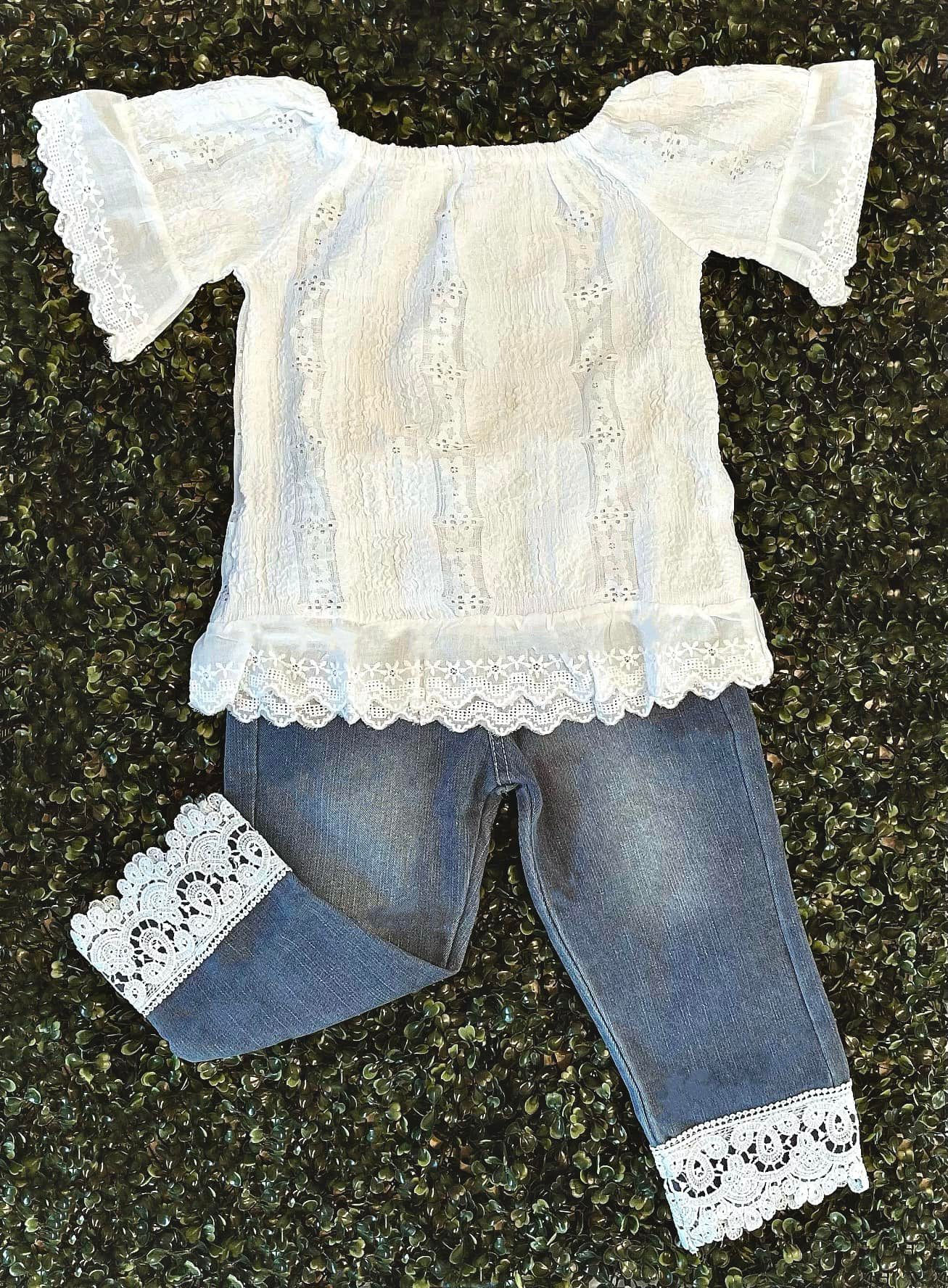 Set de Mahon largo con delicado top con bordados.