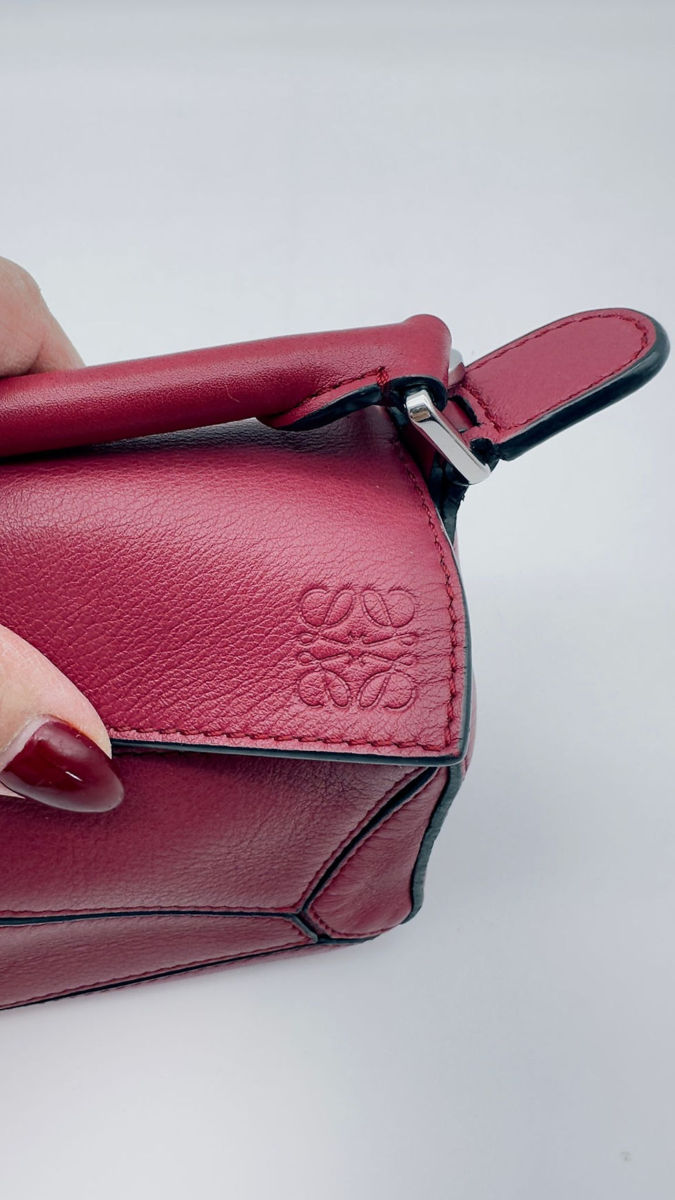 Miniatura: Sac violet vue du logo