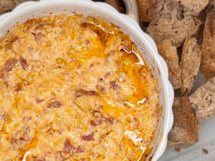 Hot Reuben Dip with Rye Bread