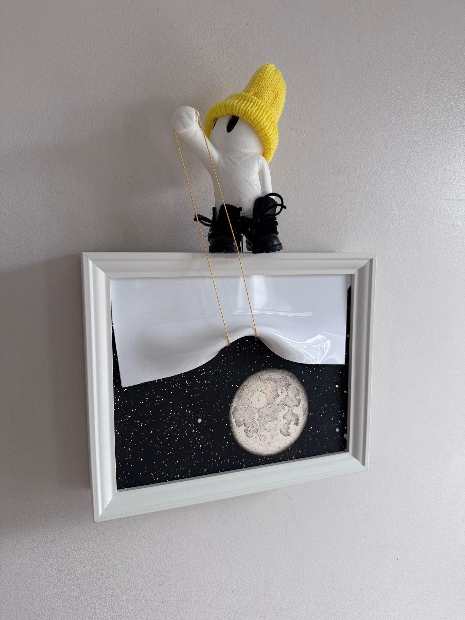 Yellow hat moon reveal Lightbox