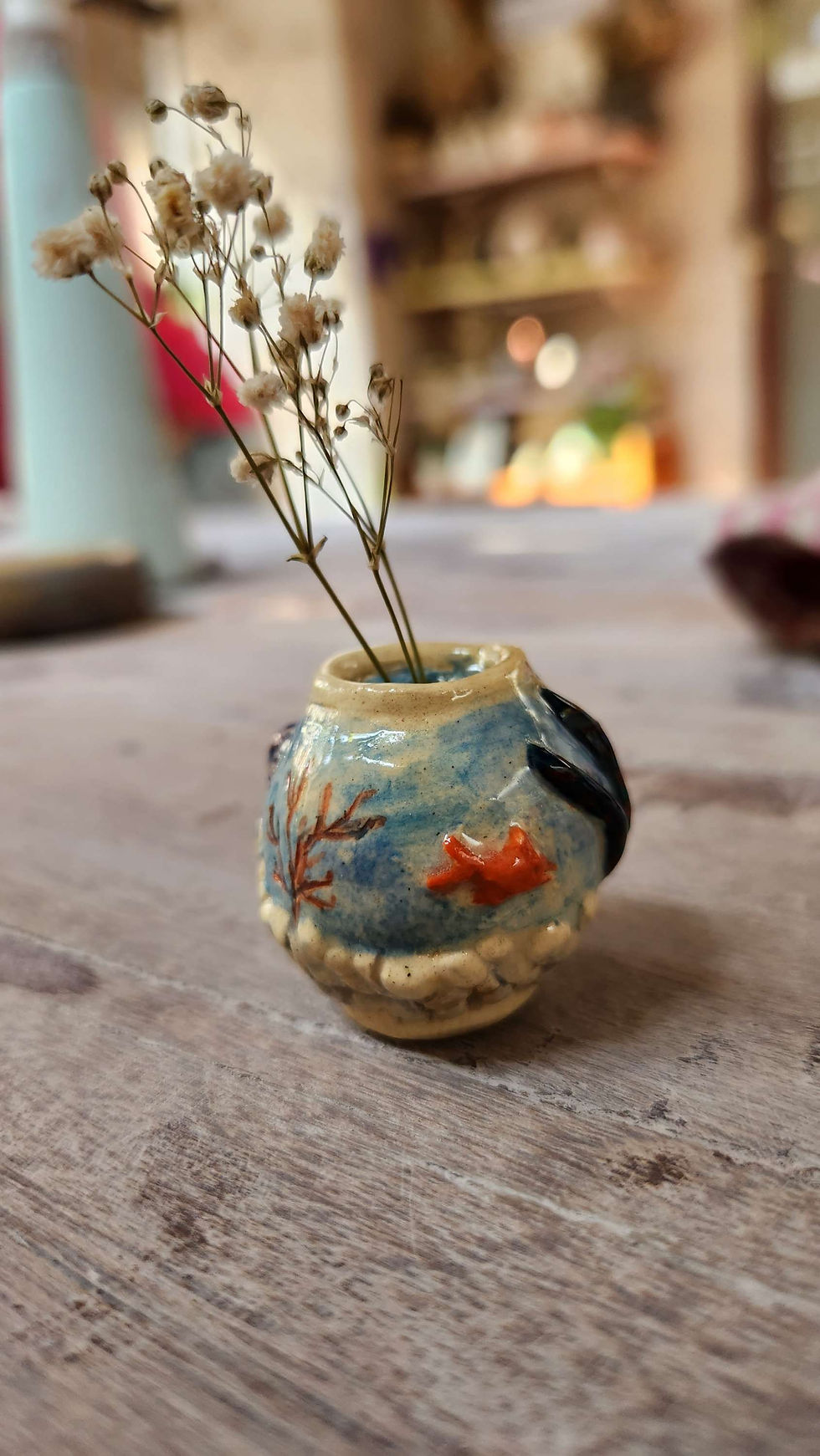 Thumbnail: Fish bowl stem vase 