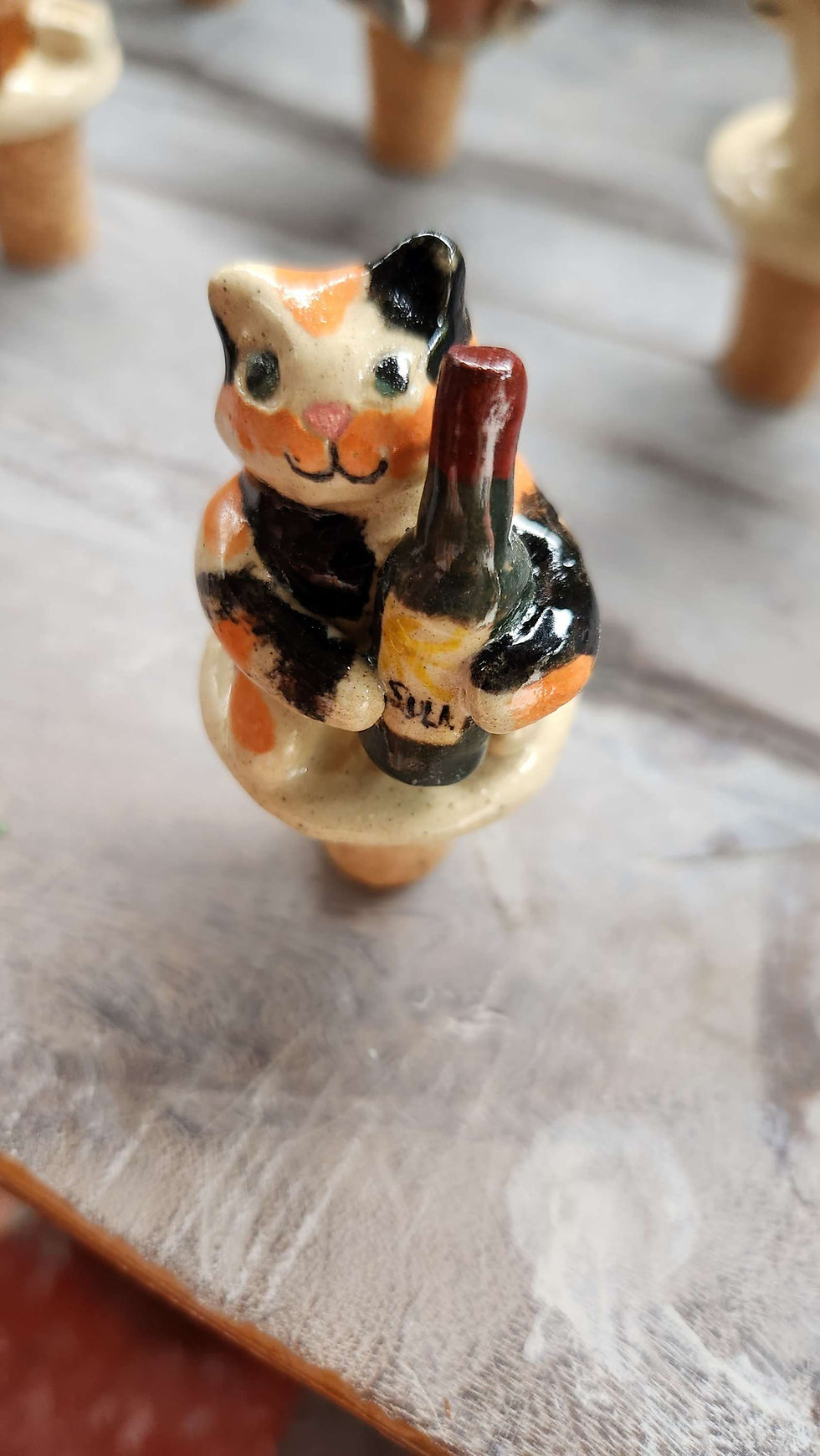 Thumbnail: Calico Cat with Wine (wine stopper)