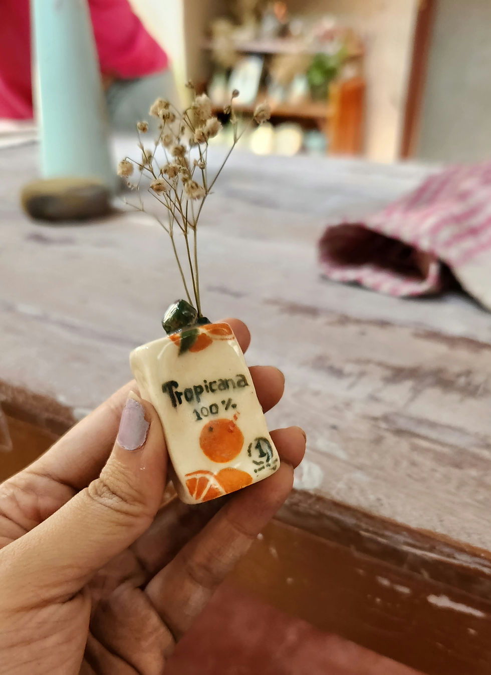 Thumbnail: Tropicana miniature vase 