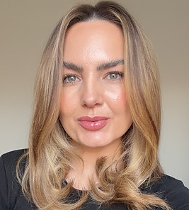 Robyn 2026_edited.jpg