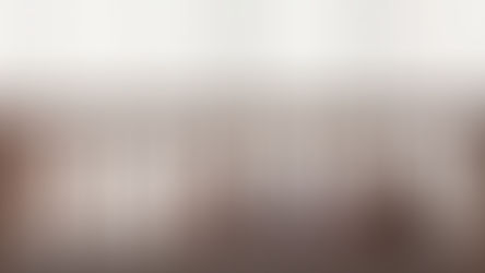 bebe recién nacido durmiendo en su cuna