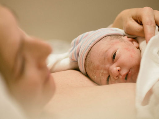 7 beneficios del contacto piel con piel científicamente probados que transforman a tu bebé y tu maternidad