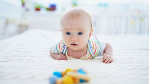 7 Increíbles Hitos de Movimiento en Bebés de 0 a 6 Meses: Cómo Apoyar su Desarrollo Motriz con Éxito