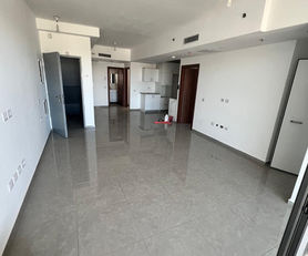 Fully renovated 4 Room 