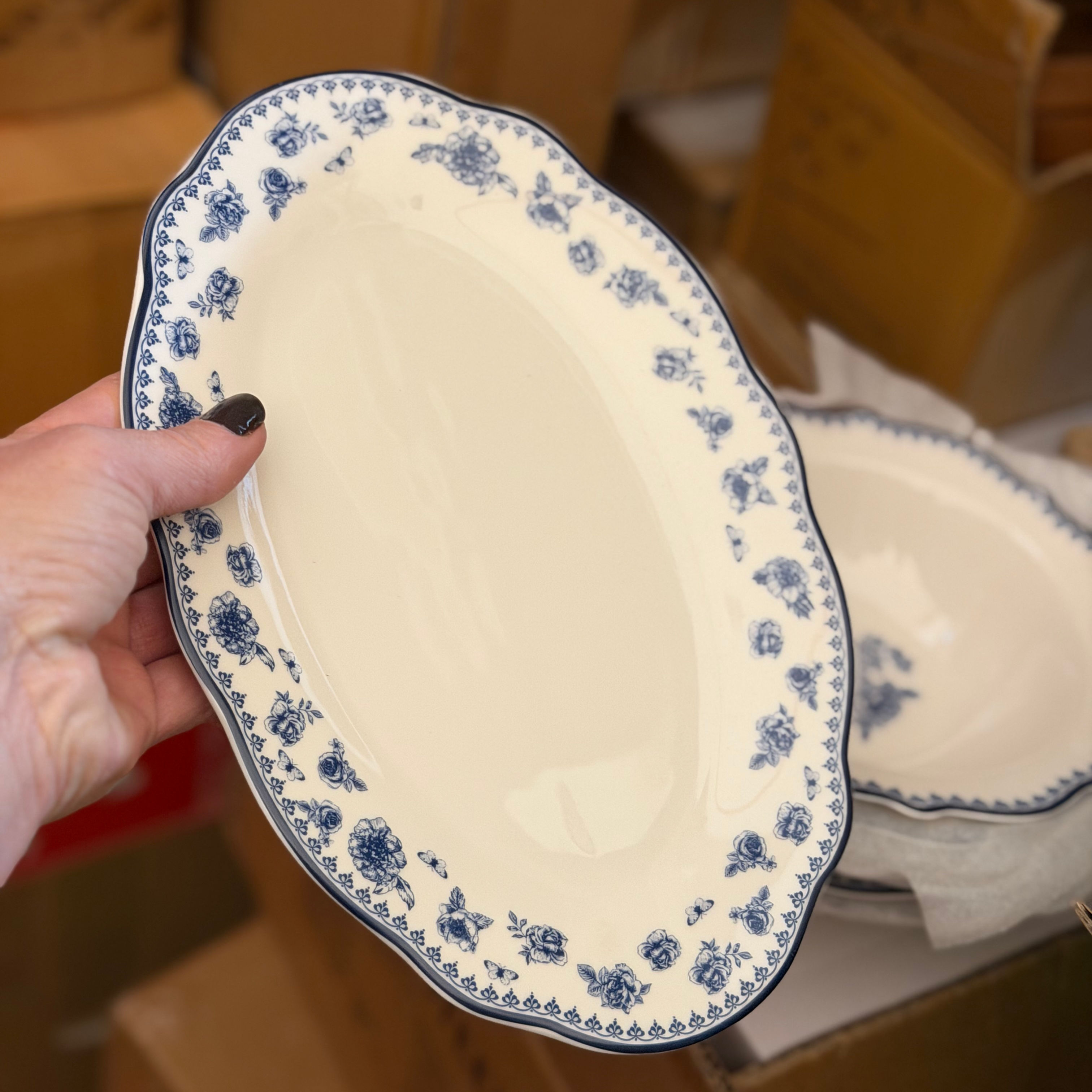 מגש פורצלן פרחים כחולים