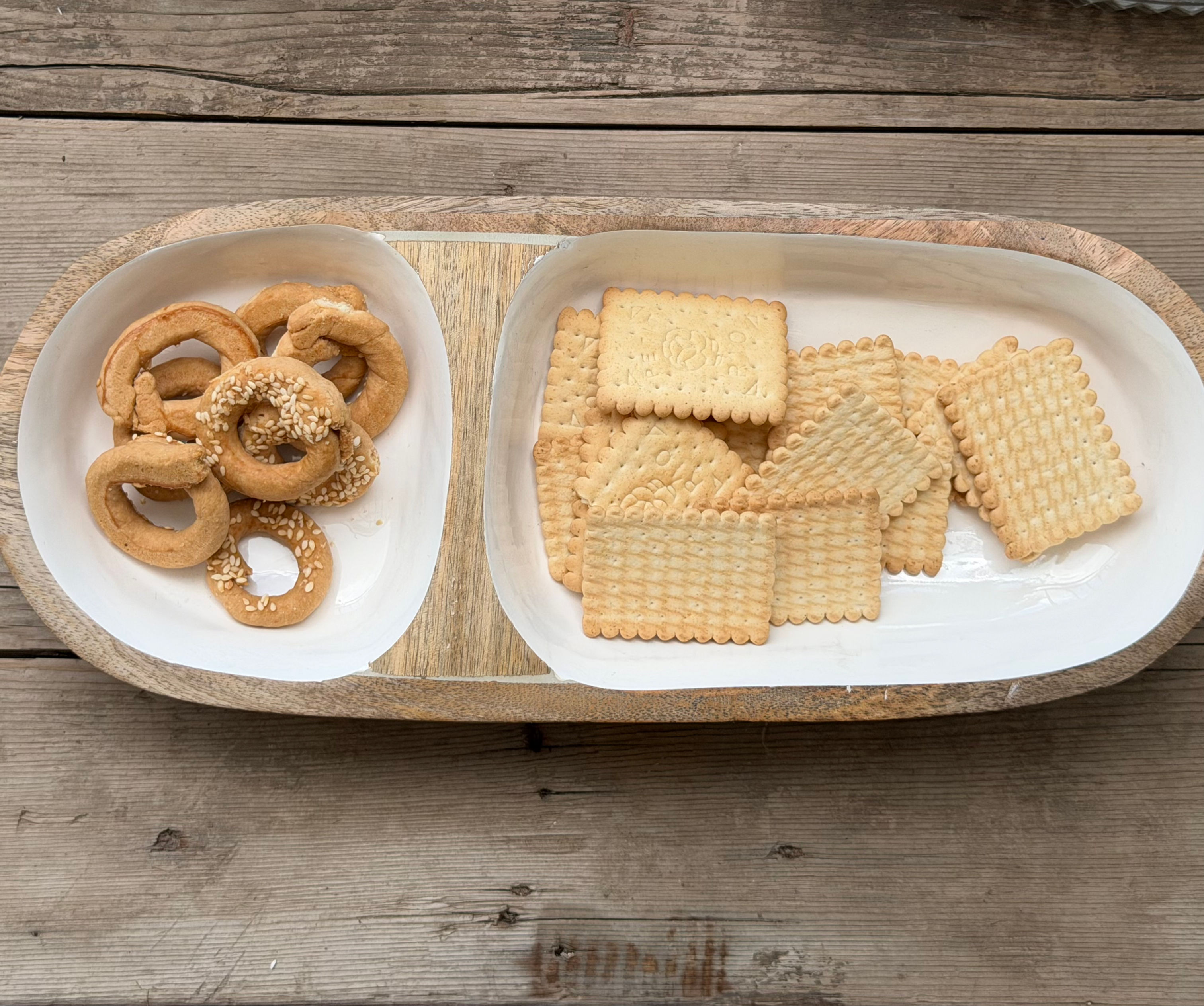 קערת עץ מחולקת