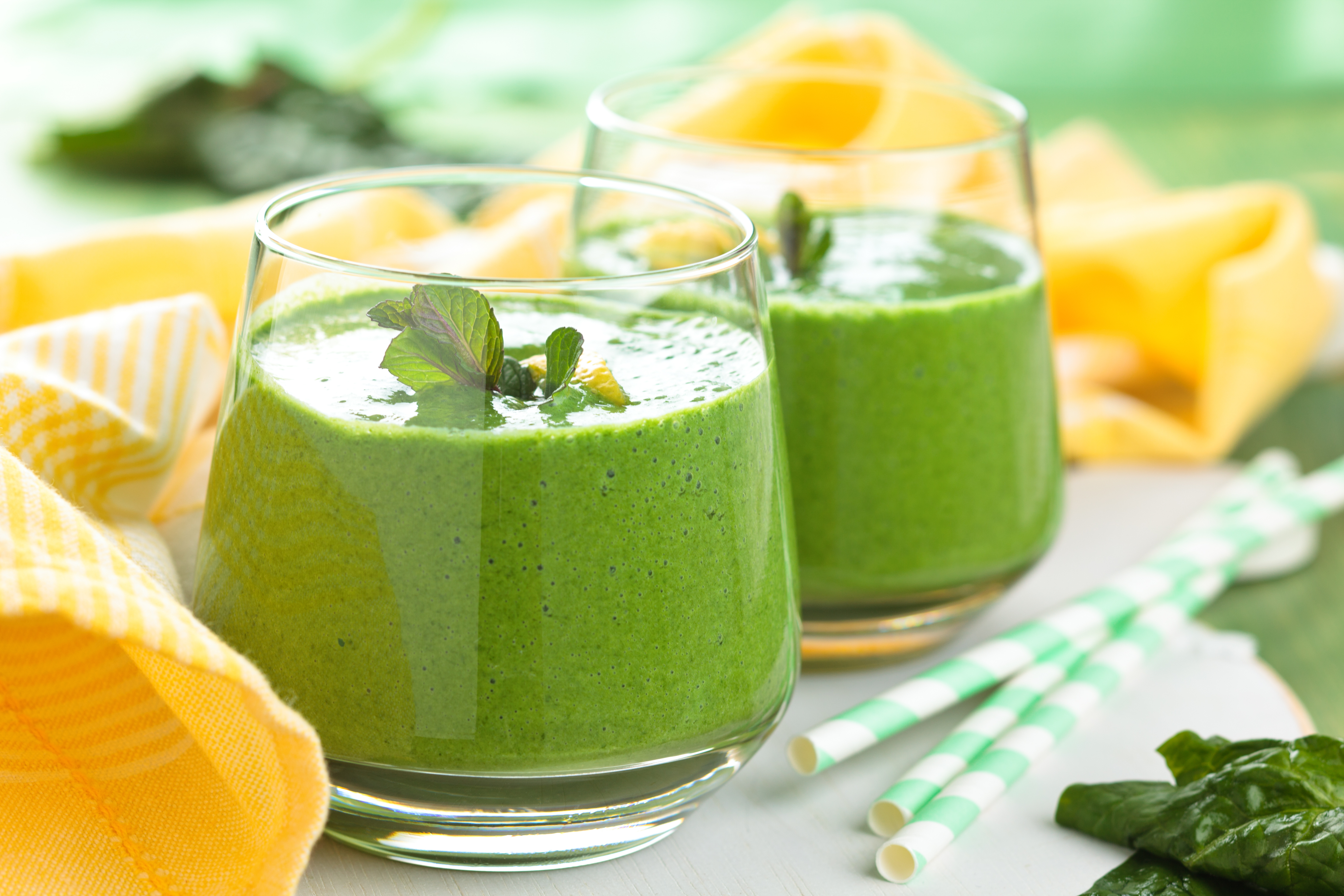 Baby Spinach and Peach Smoothie