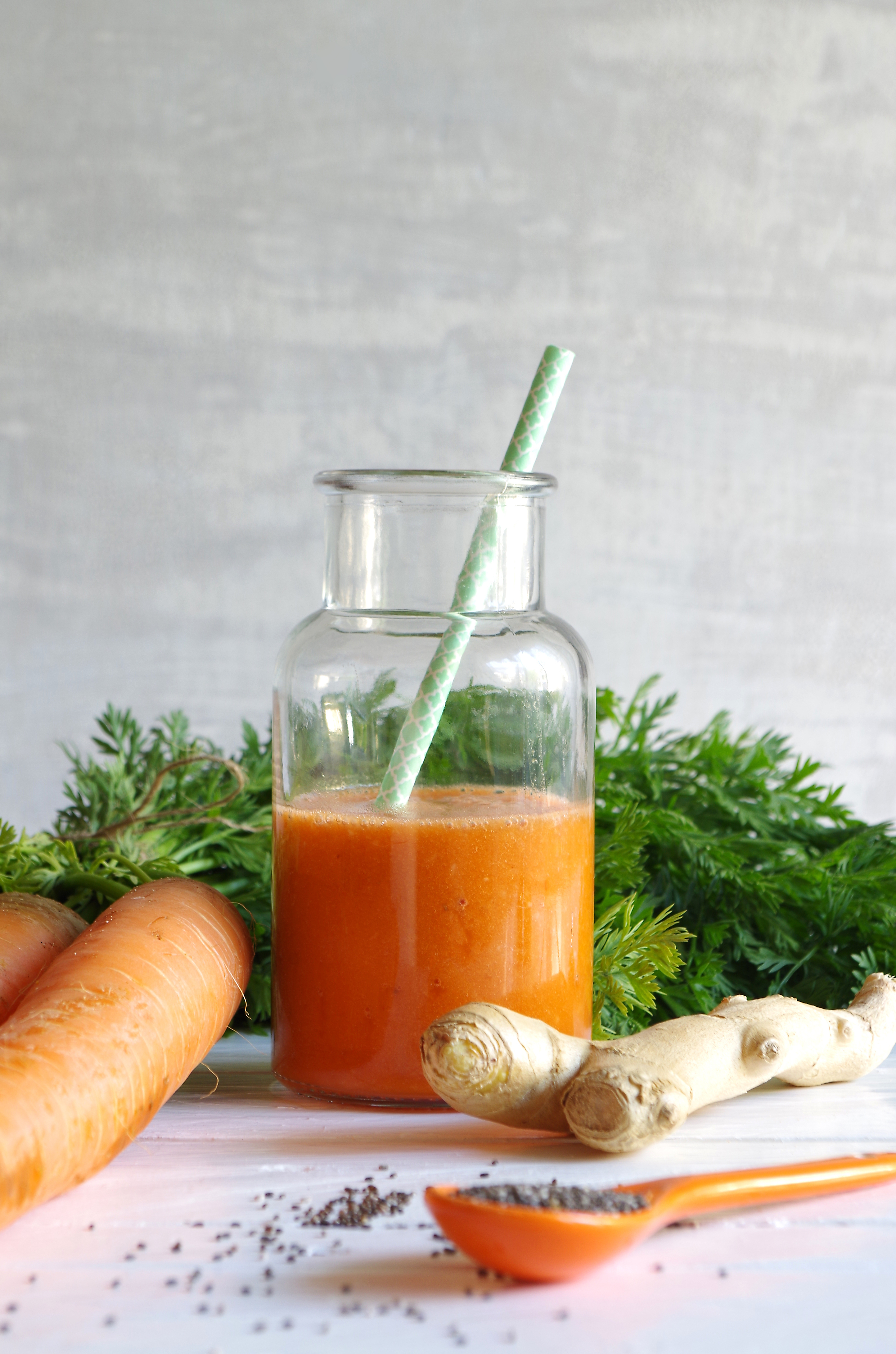 Spicy Carrot and Pear Juice