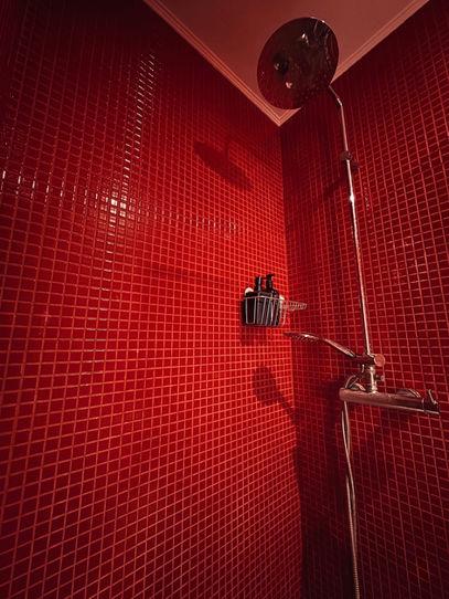 Bathroom of holiday flat in Sesimbra
