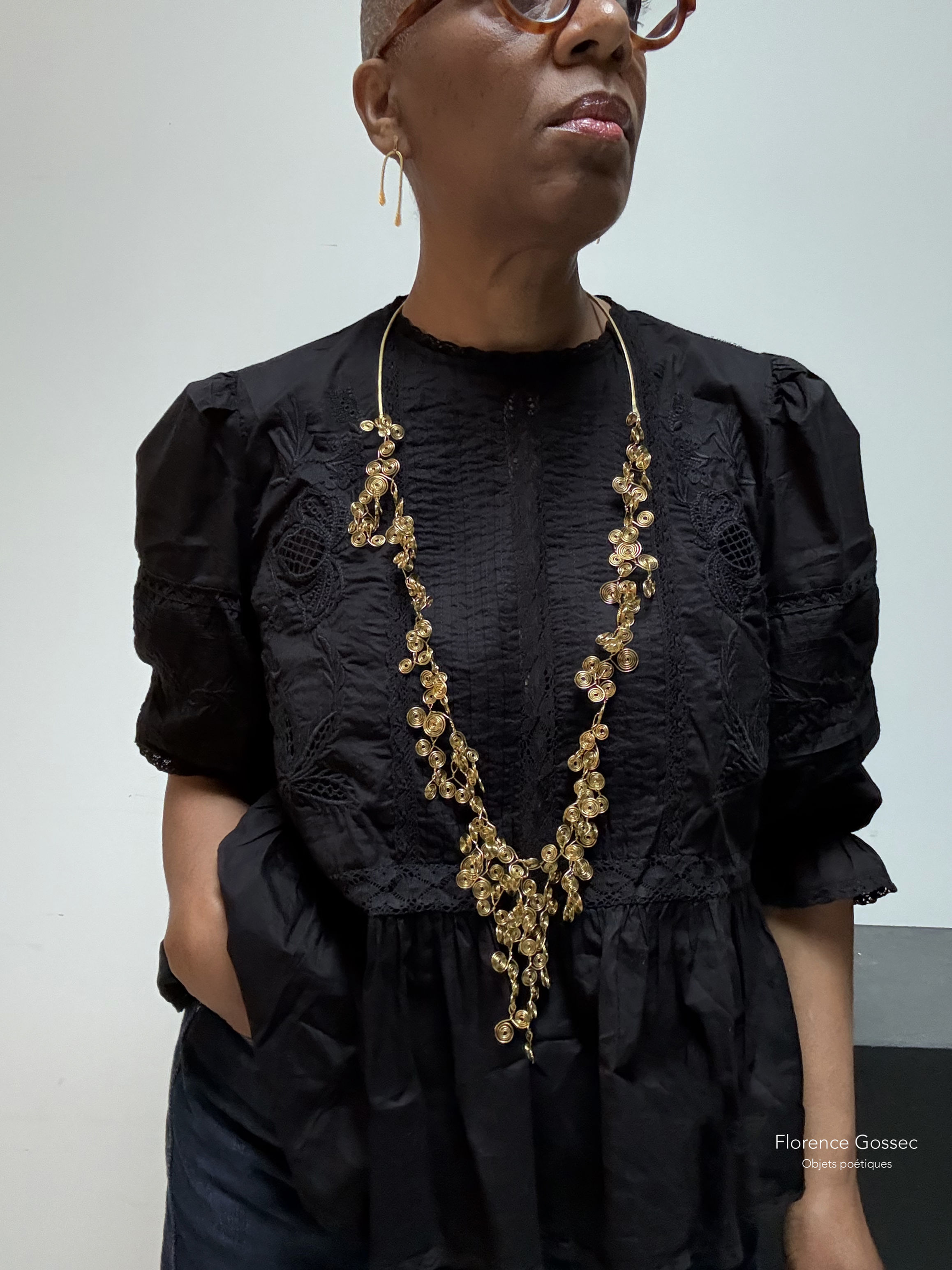 Sautoir Sculptural en laiton