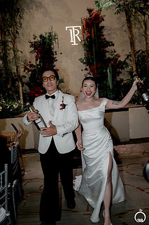 Groom & Bride: Trang & Trí