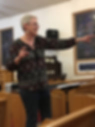 Linda conducting.jpeg