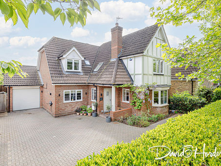 David Horder Professional Property Photography for Drovers Way, Bishop's Stortford