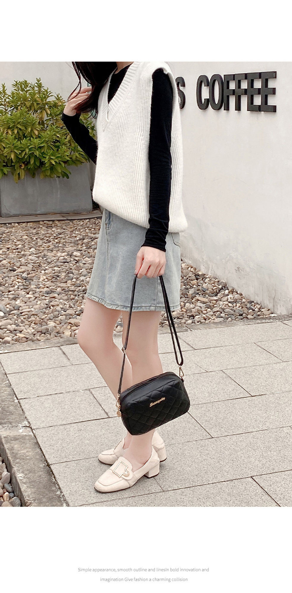 Thumbnail: Tassel Detail Mini Crossbody Bag
