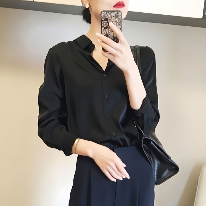 Thumbnail: Silk Aura Satin Blouse