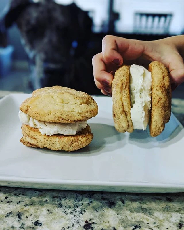 These Classic chewy Snickerdoodles are soft and buttery cookies that are covered in cinnamon and sugar! Such a classic yummy cookie recipe!
