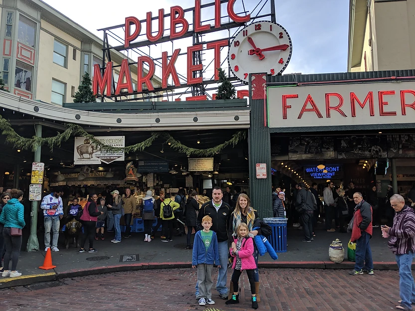 Family Travel || Weekend Guide to Seattle Must see family friendly things to do in Seattle if you are visiting just for the weekend. #seattle #thingstodo #bucketlist #kidfriendly #weekendguide