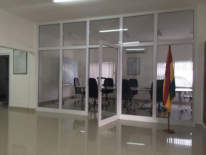 Openplan workspace + Conference room