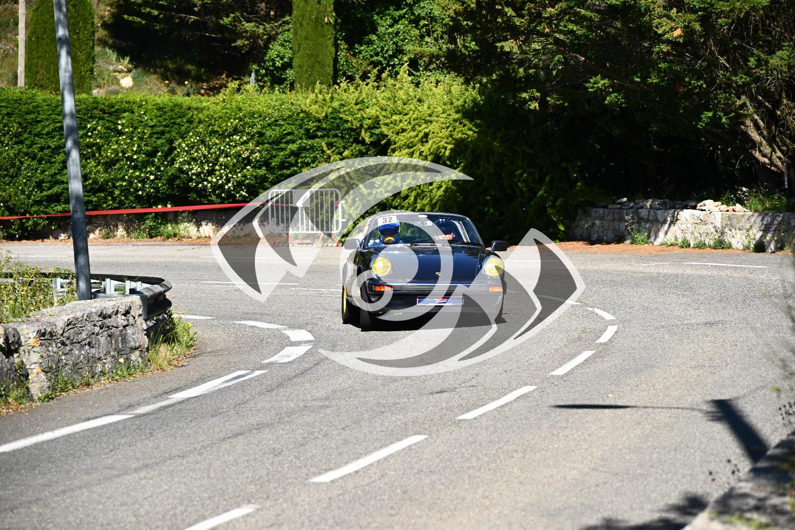 Voiture 32