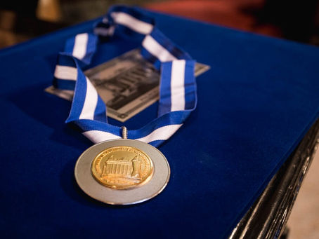 Deputados da Alerj protocolam Medalha Tiradentes post mortem a policiais vitimados na Operação Contenção