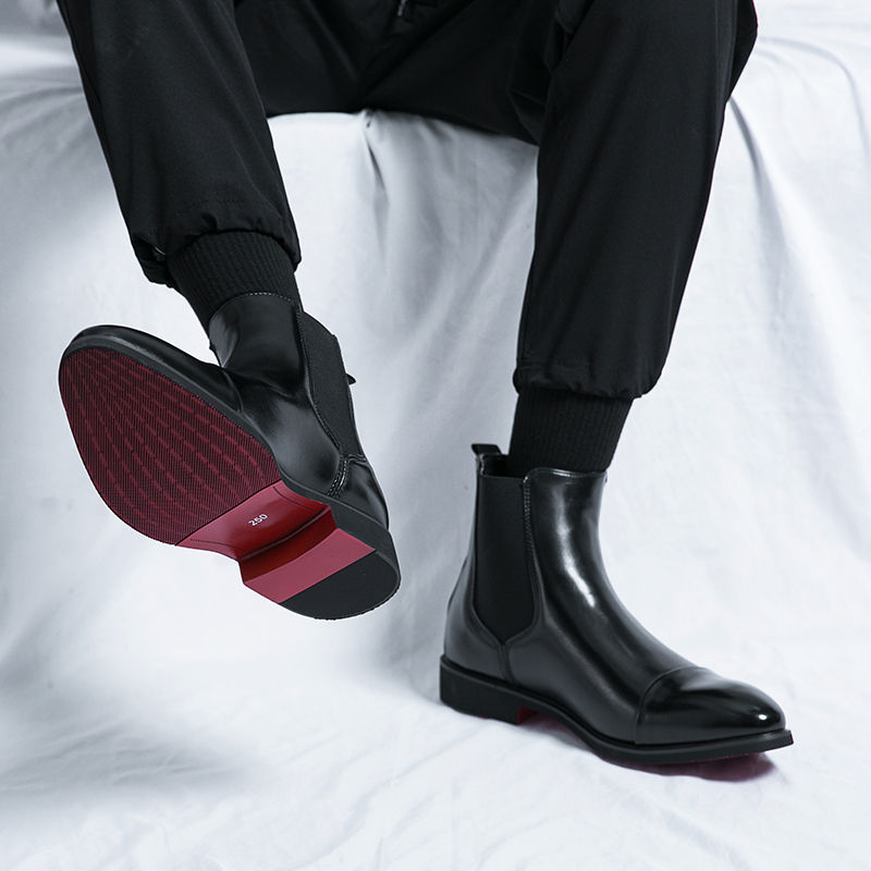 Miniature : Home portant des Bottines Noires pour Hommes 2