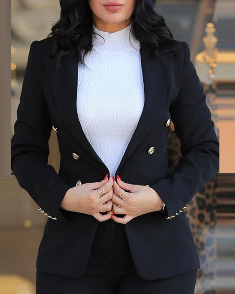 Thumbnail: Femme en costume pour femmes noir vue de face