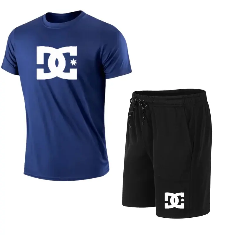 Miniature : Vue de face de l'ensemble deux pièces été pour homme, t-shirt et short 1