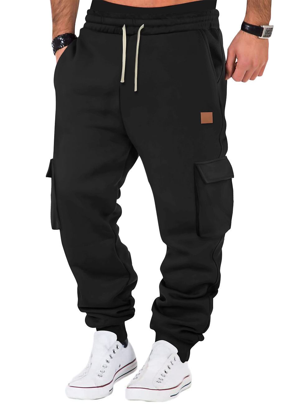 Miniature : Homme portant un Pantalon de sport Multi-Poches noir