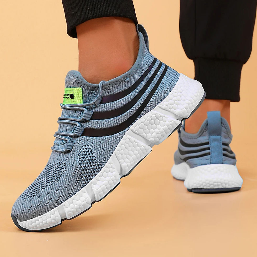 Thumbnail: Homme portant des Chaussures de Course Homme bleues