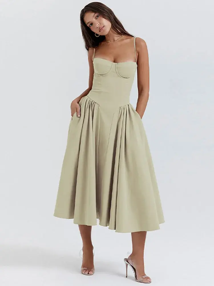 Thumbnail: Femme portant une Robe Corset Élégante pour Mariage et Soirée, vue de face 19