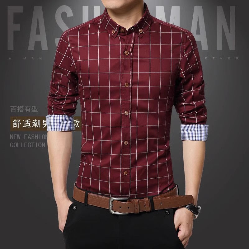 Miniature : Homme portant une Chemise à manches longues pour homme – Coton rouge 2 à simple boutonnage vue de face
