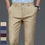 Thumbnail: Homme portant un Pantalon Homme Stretch kaki 3