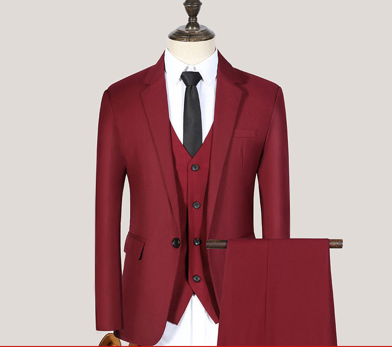 Miniature : Portrait d'un costume homme, vue de face 3
