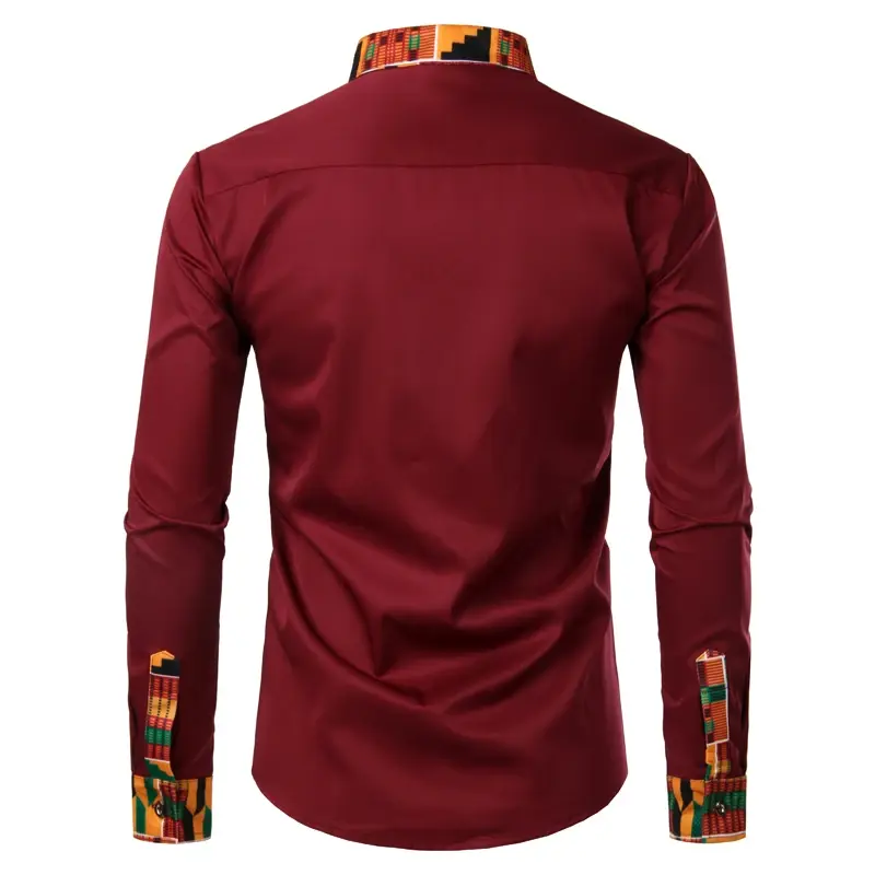 Thumbnail: Chemise africaine rouge vue de dos
