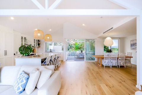 Caringbah Australian Coastal Style kitchen