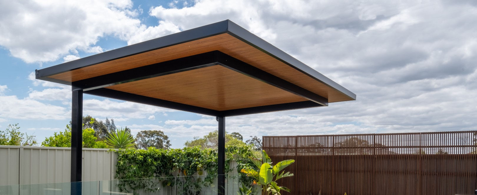 Luxe Cantilever Oak Wollongong