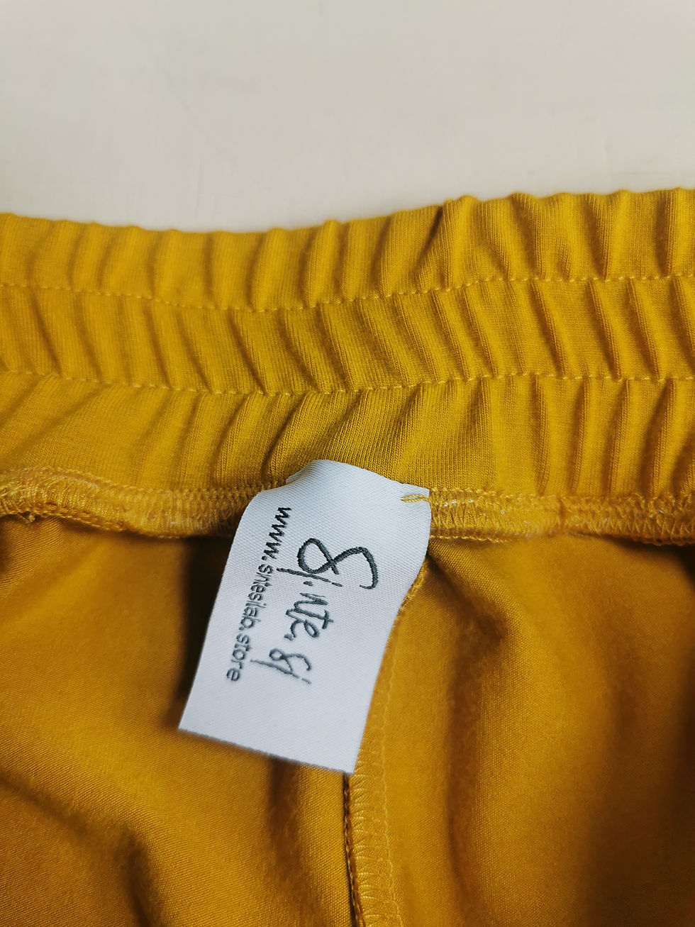 Miniatura: Pantaloni VALE in bamboo giallo ocra
