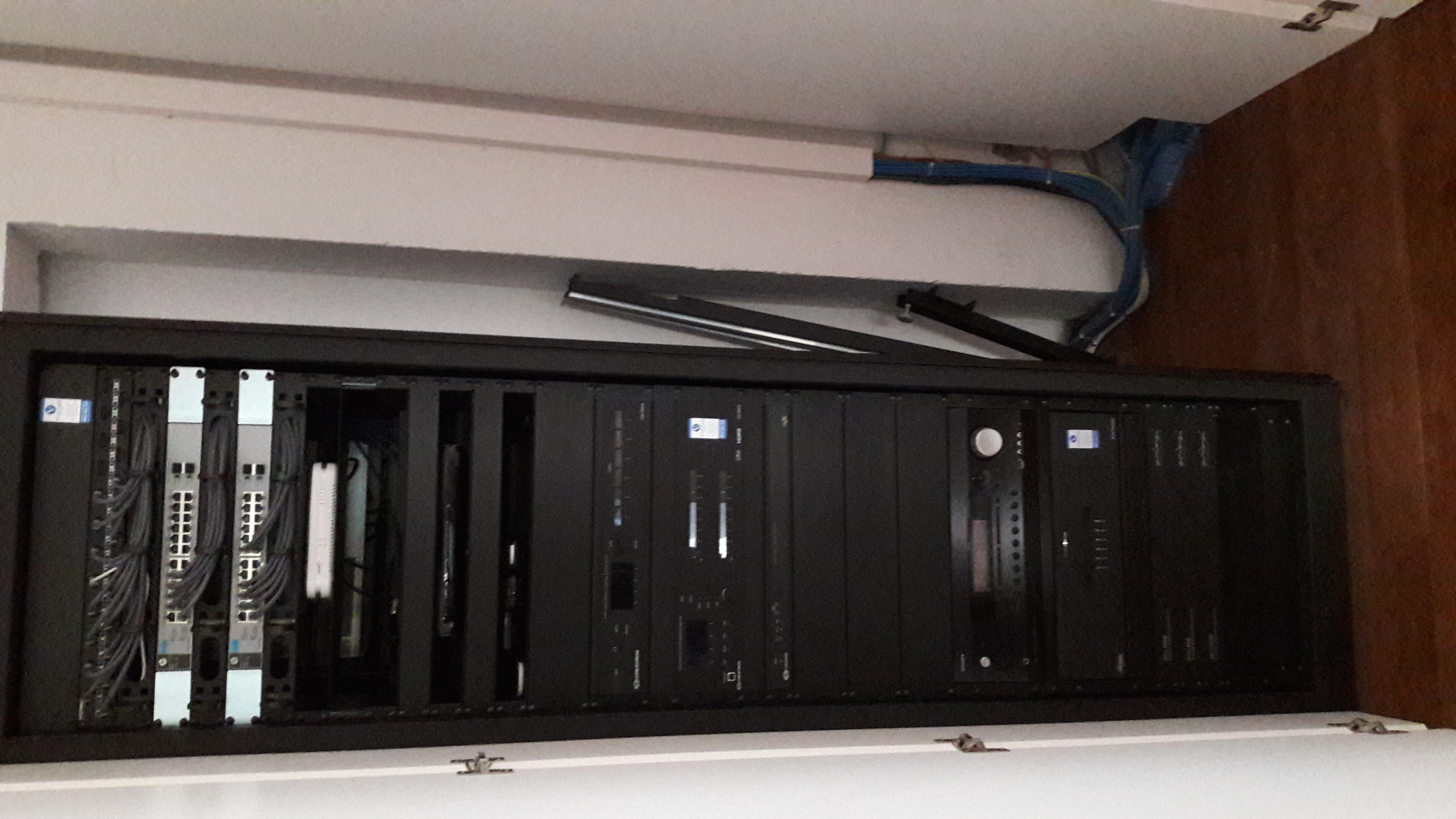 Rack 19'' domotique complet