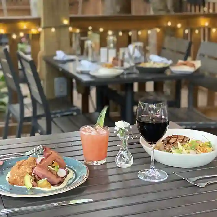 outdoor-seating.webp