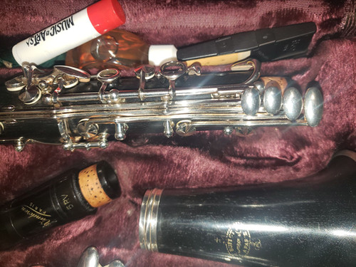 Buffet Crampon E11 Clarinet W/ R13 Barrel, Vandoren 5RV | Ashantee