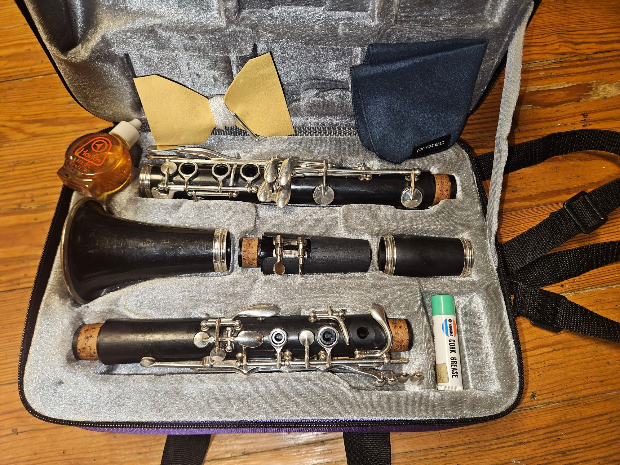 Buffet Crampon E11 Clarinet W/ Cork & Bladder Overhaul