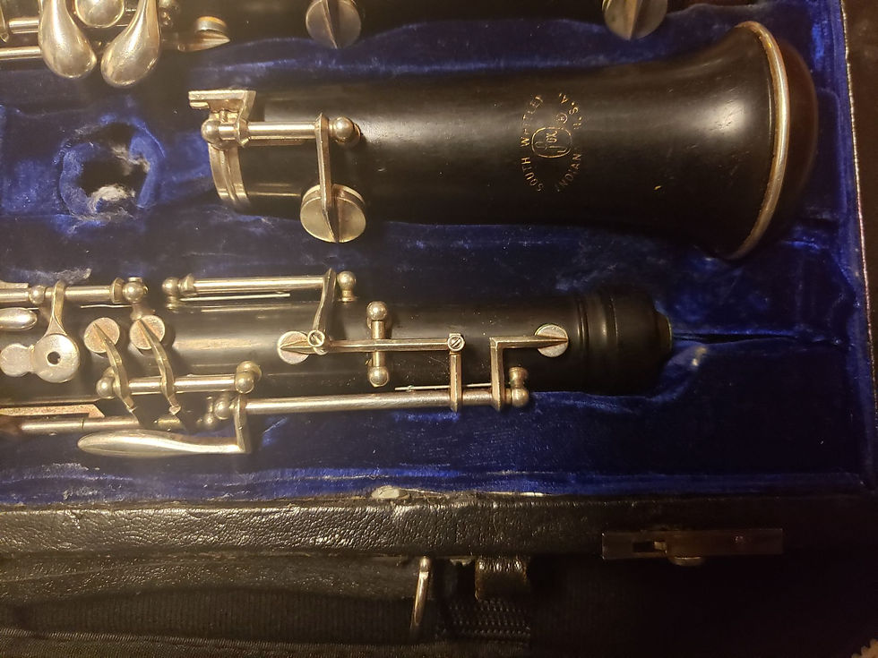 Thumbnail: Fox 400 Wood Intermediate Oboe!