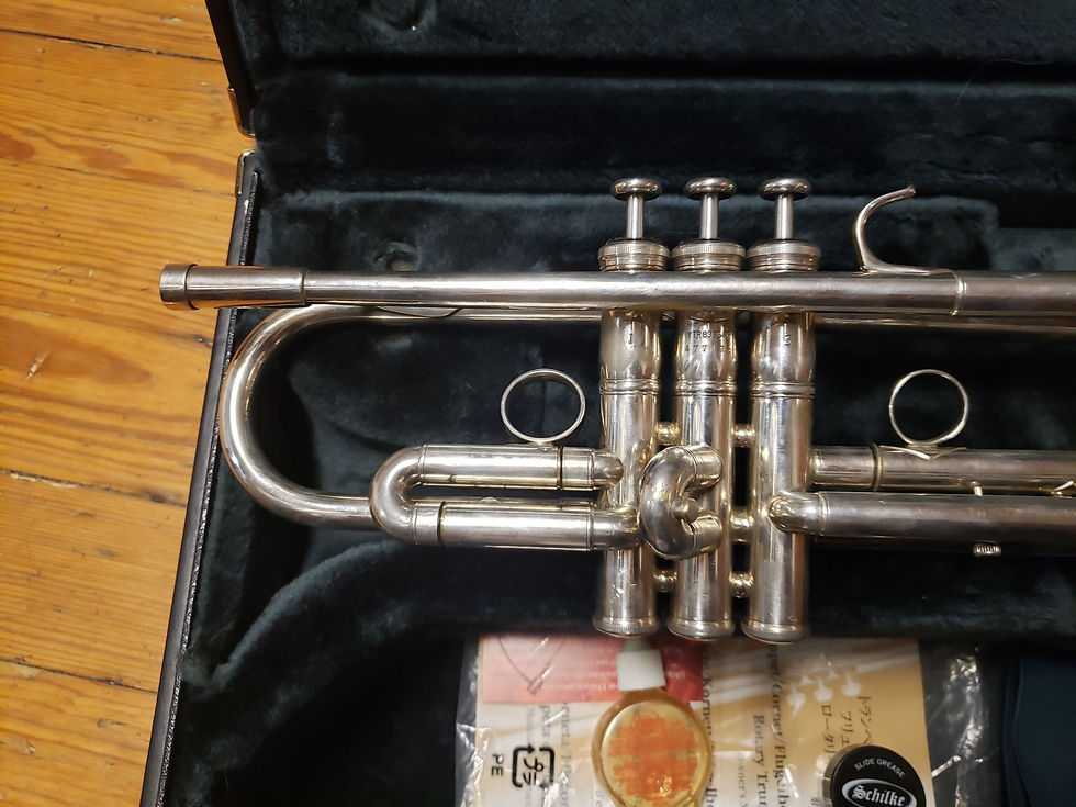 Thumbnail: Yamaha Xeno 8335RGS Silver Trumpet W/ Gold Brass Bell
