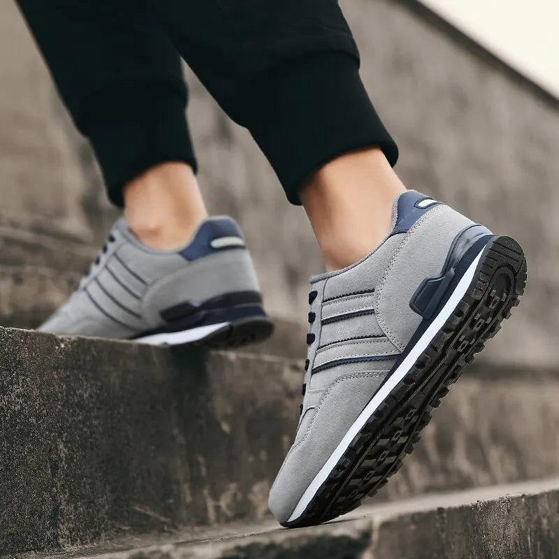 Thumbnail: High Quality Men's Sneakers Leather Casual Shoes