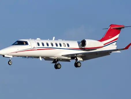 jet y helicóptero de transporte médico aéreo